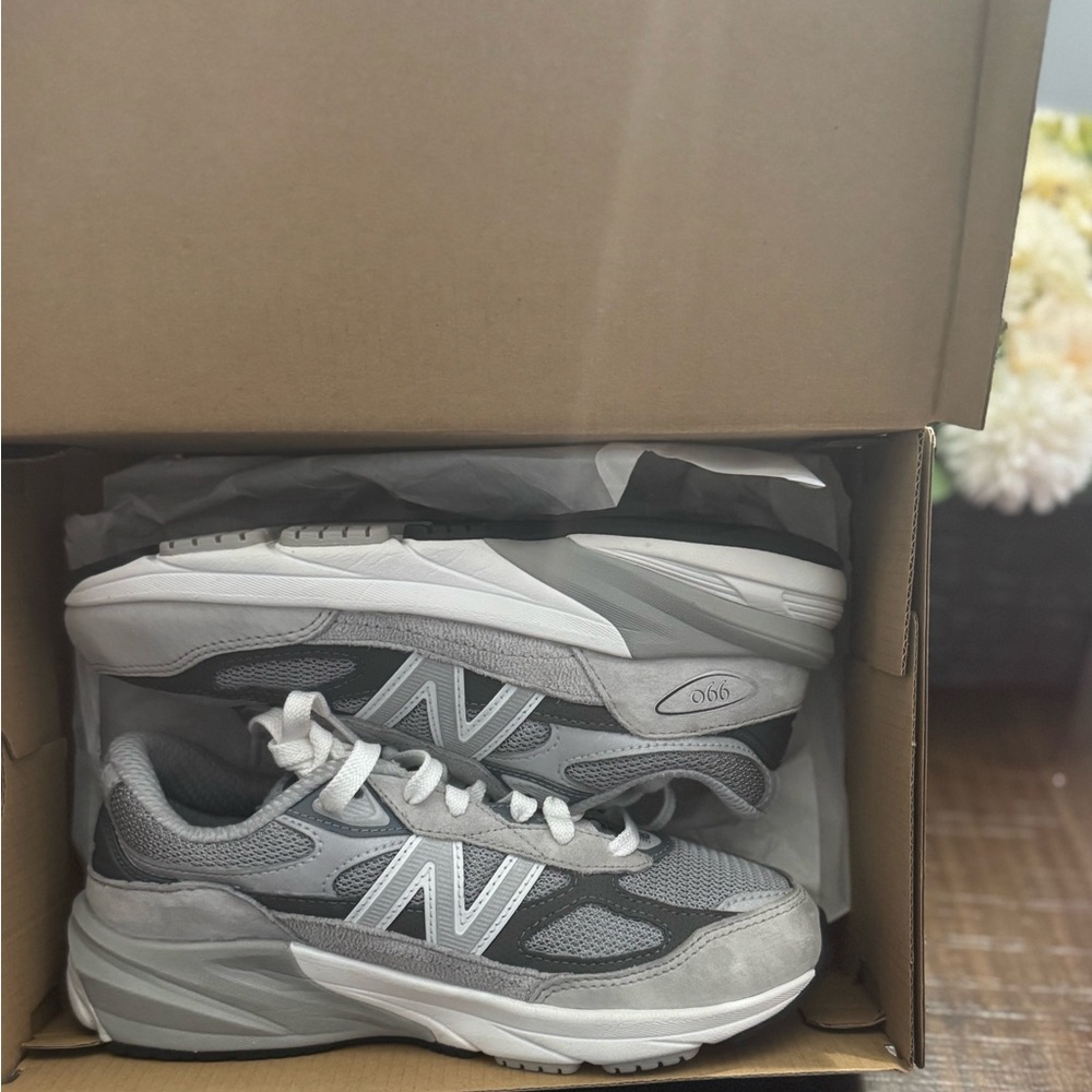 New Balance 990v6 sz 3y